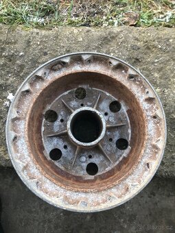 Střed kola jawa 353 - 2