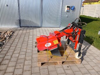 Pařezová fréza - 2