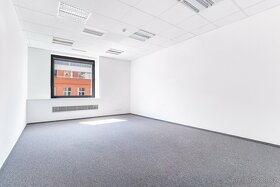 Pronájem kancelářských prostor, 193,6 m2 (228m2), Praha 8 -  - 2