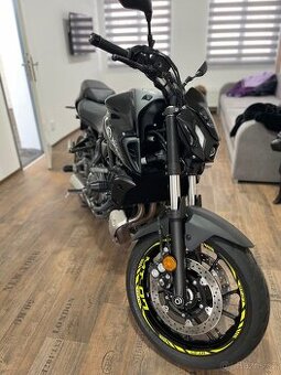 Yamaha MT-07 - 2