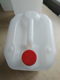 4 x plastový kanystr 10 l - 2