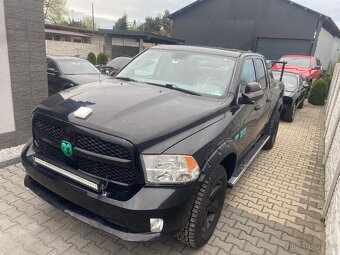 Dodge RAM 5.7 4x4 LIFT model 2013 - 2