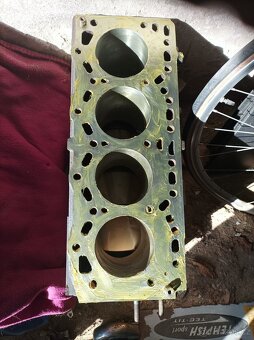 Blok motoru 2.5D - 2