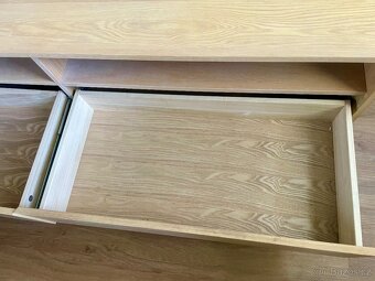 Stůl pod TV - 2