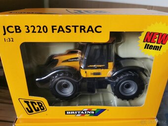 Model traktor jcb fastrack 1:32 britains - 2