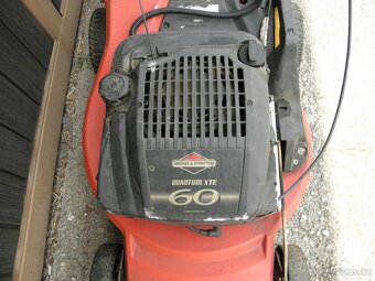 sekačka na trávu Mountfield a Vari - 2