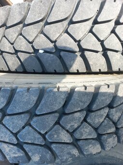 pneu 11,00-20 Michelin stavební - 2
