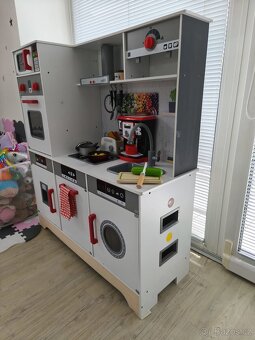 Dětská kuchyňka s vybavením - 2