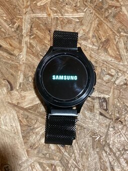 Samsung hodinky - 2