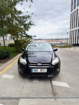 Ford Focus 3 Sedan 1.6 benzin - 2