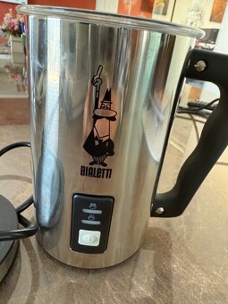 elektrický napěňovač mléka Bialetti Milk Frother - 2