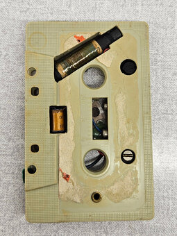 Prodám retro rádio v audiokazetě. - 2