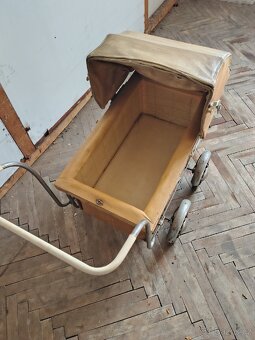 Starý kočárek 1959 - 2