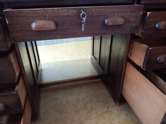 Americký psací stůl - 2