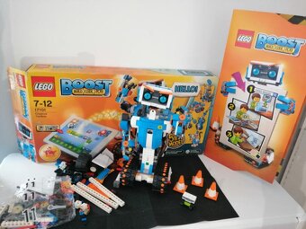 Lego Boost 17101 Creative Box, 840 dílků - 2