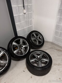 Kola R18 Mercedes-Benz CLS - 2