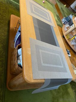 Konferenční stolek a TV stolek - 2