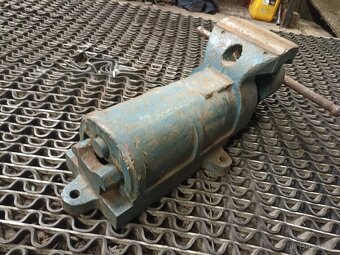 Prodám svěrák Kasper 150 - 2