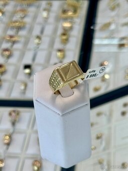 Zlatý prsten 4,43g - 2