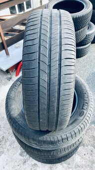 Michelin 205/60R16 - 2