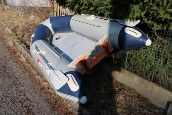 Prodám gumový člun - 2