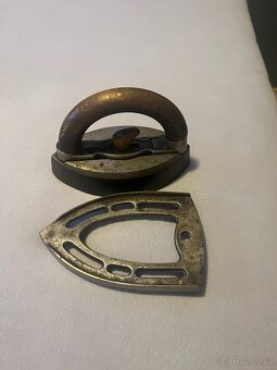 Stará žehlička - 2