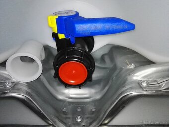 IBC kontejner 1000 litrů - 2