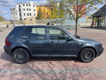VW Golf 1.6 16v 77kW - 2