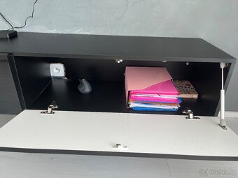 Stolek pod tv - 2