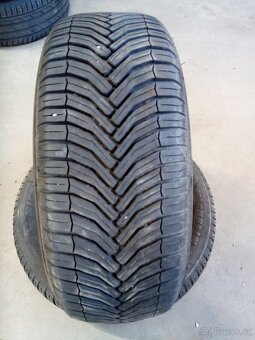 Celoroční 2 ks pneu zn. Michelin rozměr 205/55 R 16 - 2