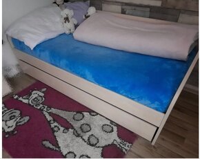 prodám postele/ jak nové - 2