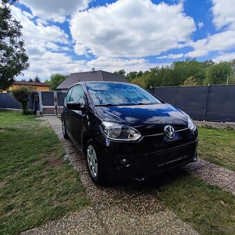 Volkswagen up 1.0 mpi benzín rok 2012 - 2