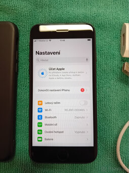 Apple Iphone SE - 64GB, baterie 100%, TOP STAV - 2