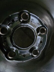 Plechové disky kola zimní R16 5x112 Škoda Superb 3 Passat B8 - 2