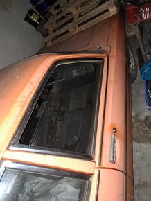 Chrysler 180 - 2