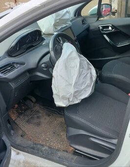 Peugeot 208, 1.2 PurTech 82, HMR, HM05, HMZ, HM01 - 2