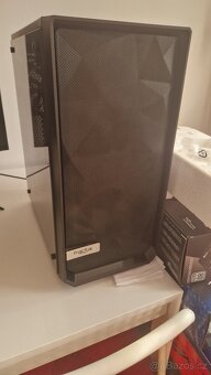 i7 9700K, RX 5700XT , 16GB DDR4 3200MHz, 1TB SSD - 2