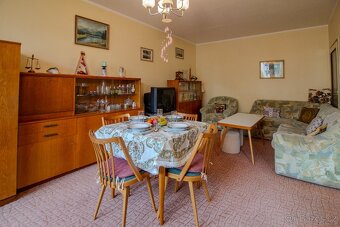 Prodej bytu 3+1, 73 m² – Vsetín-Sychrov, 6. patro, lodžie - 2
