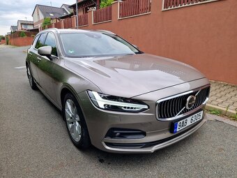 2.0B4, 2021, 67500km, Momentum PRO - 2