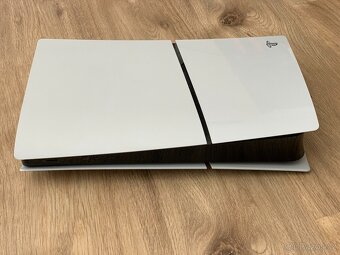 Playstation 5 Slim (Digital) + 2x ovladač - 2