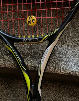 Tenisová raketa Yonex - 2