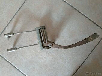 Snímače, tremolo, pickguard Jolana Cremona apod. Originály - 2