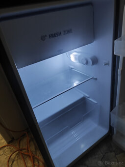 Chladnička s mrazáčkem PKM KS93 SI - 2