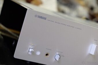 YAMAHA - A-S - 1000  -  PIANO -  spickovy stereozesilovac - 2