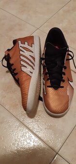 Sportovní sálové boty NIKE vel.42,5 - 2