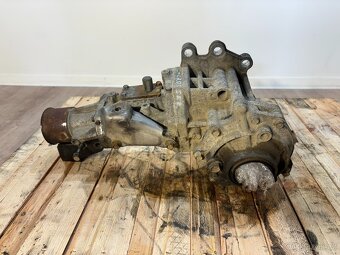 // Úhlová převodovka Citroen C-Crosser 2,2 Hdi 115 kW// - 2