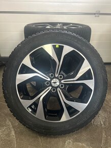 Ford Mustang E-Mach - 2