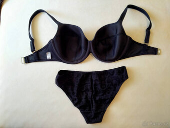 Dámské plavky Triola dvoudílné černé vel. 75 H / 80 - 2
