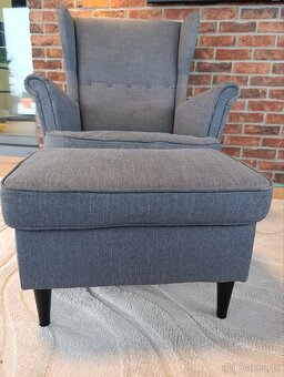 Ikea ušák s podnožkou Strandmon - 2