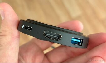 Fixed HUB 7v1 včetně mag safe nabíječky - 2